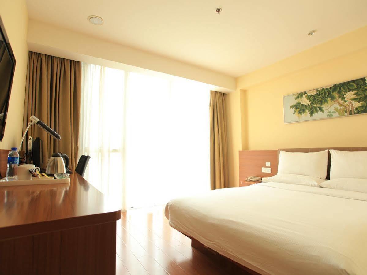 Donghua Hotel Peking Exterior foto